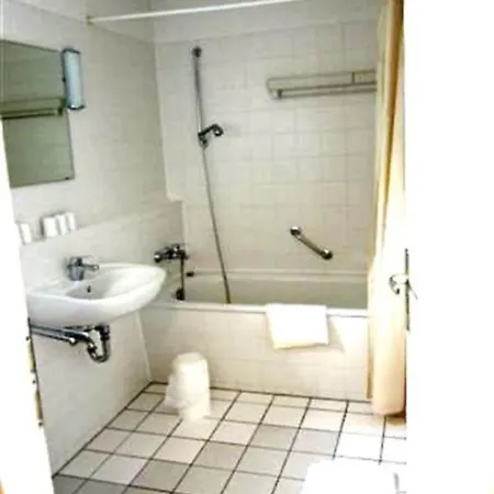 Ferienhaus 6 *